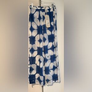 DESIGNER Blue and White Patterned Pants